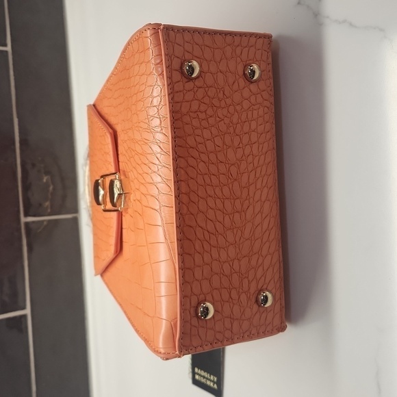 Badgley Mischka orange trapezoid vegan croc bag NWT - Picture 8 of 12